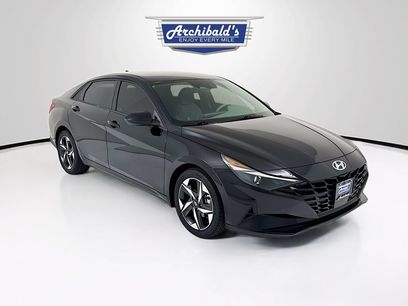 Used 2023 Hyundai Elantra SEL w/ Convenience Package