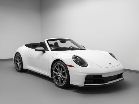 Certified 2026 Porsche 911 Carrera T RWD image 12