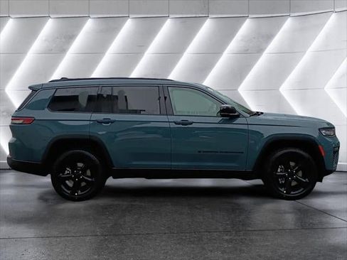 New 2026 Jeep Grand Cherokee Limited AWD/4WD image 24