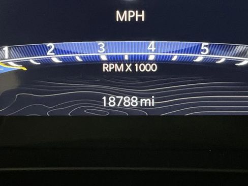 Used 2023 Jeep Grand Cherokee L Limited image 6