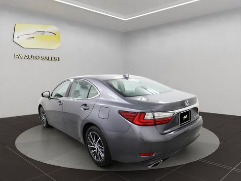 Used 2017 Lexus ES 350 image 5