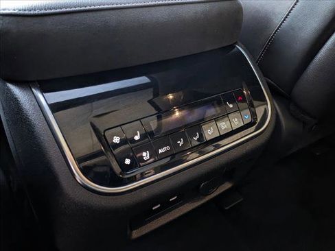 Used 2025 INFINITI QX80 Sensory image 20