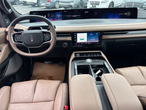 New 2025 Lincoln Navigator L Black Label image 29