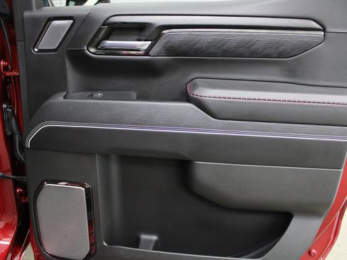 Used 2023 GMC Sierra 1500 AT4X AWD/4WD image 31
