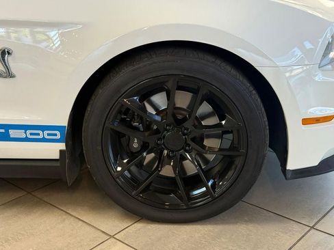 Used 2011 Ford Mustang Shelby GT500 RWD image 5