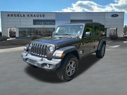Used 2019 Jeep Wrangler Unlimited Sport S AWD/4WD image 3