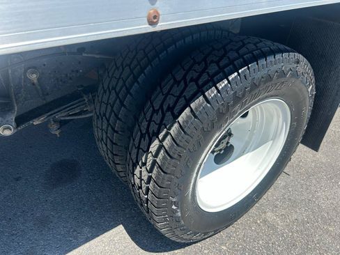 Used 2023 Ford E-350 and Econoline 350 Super Duty w/ Power Windows & Locks Group RWD image 16