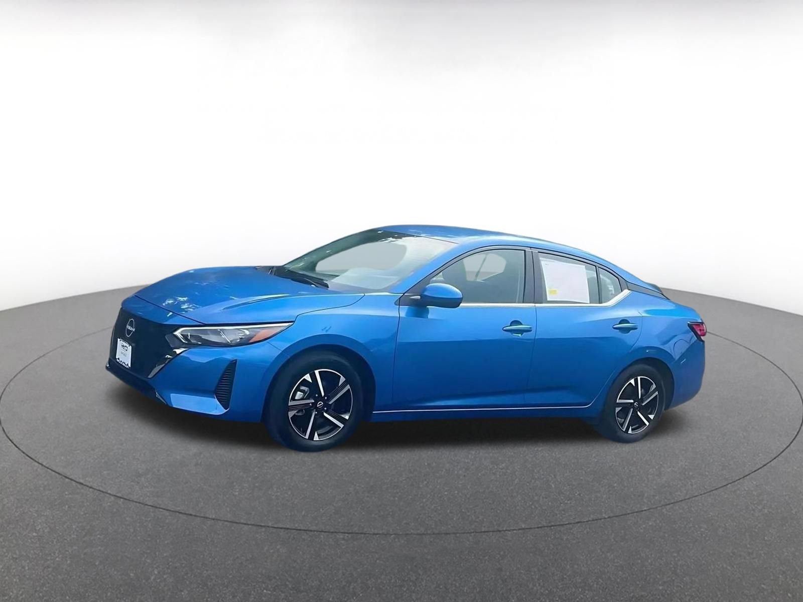 Used 2025 Nissan Sentra SV FWD image 7