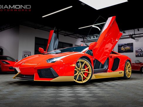 Used 2017 Lamborghini Aventador LP 700-4 image 32