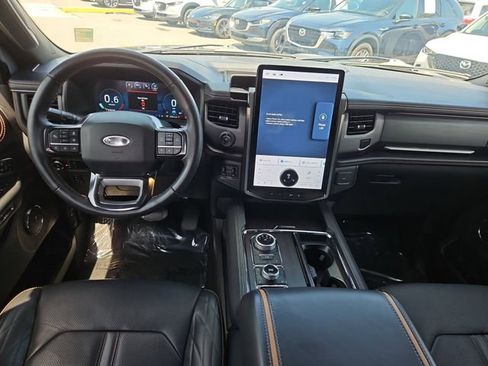 Used 2024 Ford Expedition Max Platinum AWD/4WD image 10