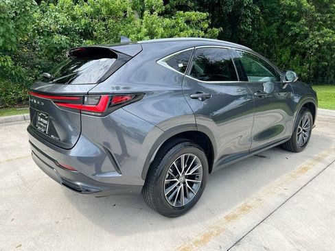 Certified 2025 Lexus NX 250 FWD w/ Accessory Package (Z1) image 7