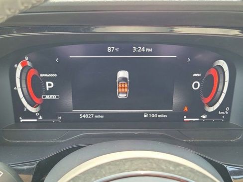 Certified 2022 Nissan Pathfinder Platinum w/ Cargo Package AWD/4WD image 28