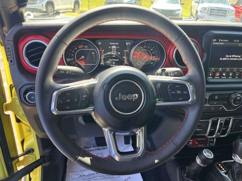 Used 2023 Jeep Wrangler Unlimited Rubicon AWD/4WD image 17