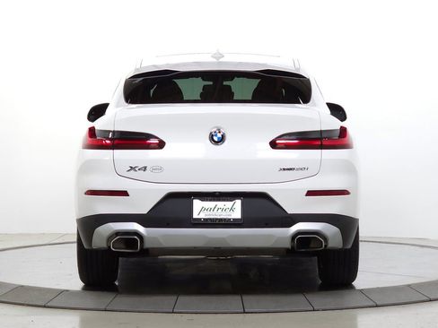 Used 2022 BMW X4 xDrive30i AWD/4WD image 7