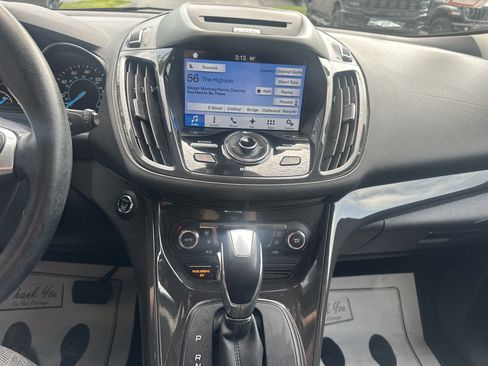 Used 2016 Ford Escape Titanium AWD/4WD image 25