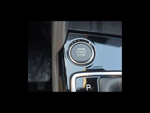 Used 2025 Kia Sportage SX image 23