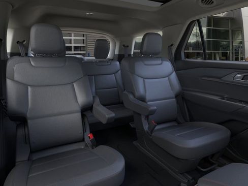 New 2025 Ford Explorer Active w/ Active Comfort Package image 11