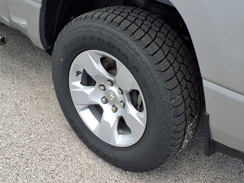 Used 2024 RAM 1500 Big Horn AWD/4WD image 24