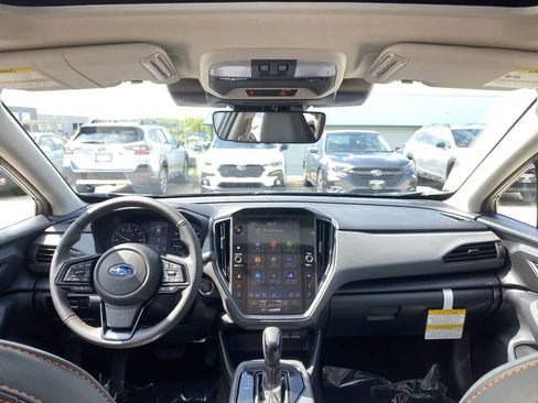Used 2025 Subaru Crosstrek 2.5i Limited w/ Crosstrek Mirror Package image 14