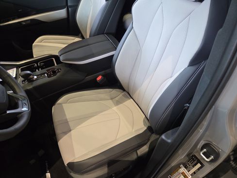 New 2026 Lexus TX 500h AWD image 6