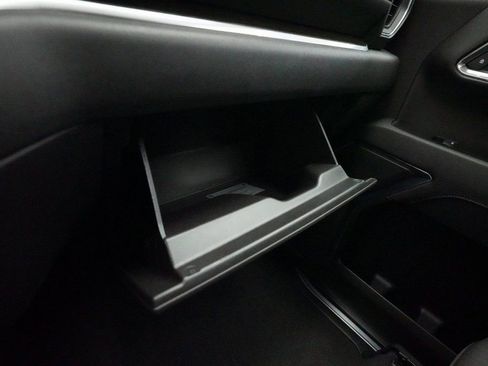 Used 2025 GMC Sierra 1500 Elevation image 32