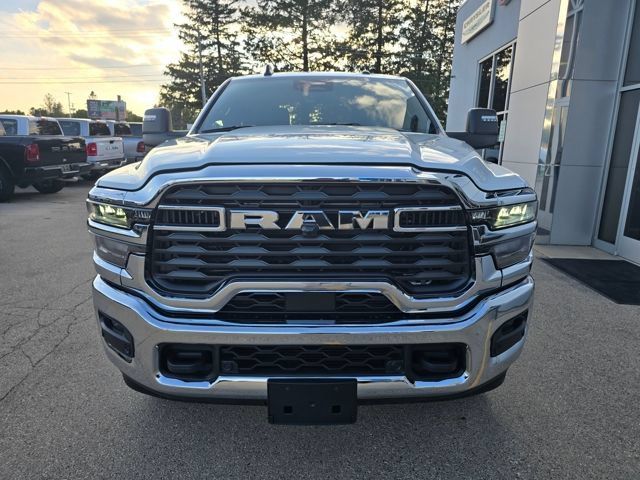 Used 2025 RAM 2500 Big Horn AWD/4WD image 3