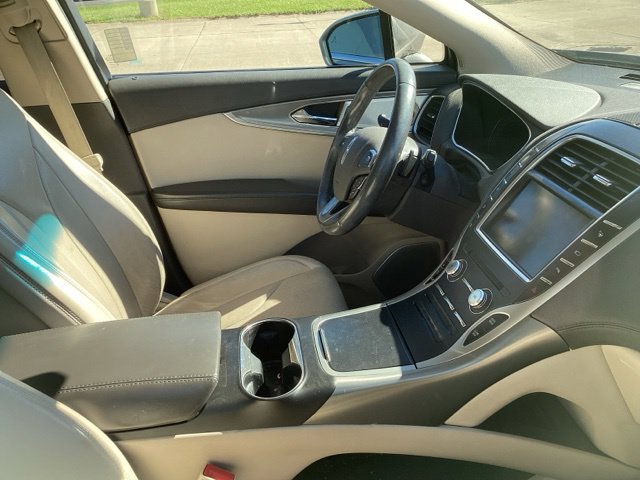 Used 2016 Lincoln MKX Reserve w/ Luxury Package AWD/4WD image 19