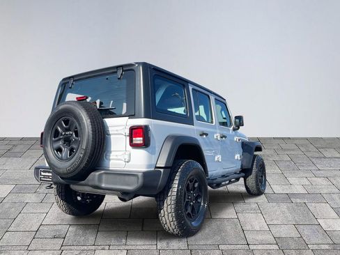 Used 2019 Jeep Wrangler Unlimited Sport image 6