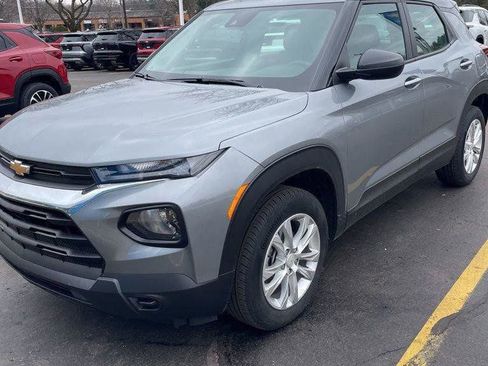 Used 2023 Chevrolet TrailBlazer LS image 1
