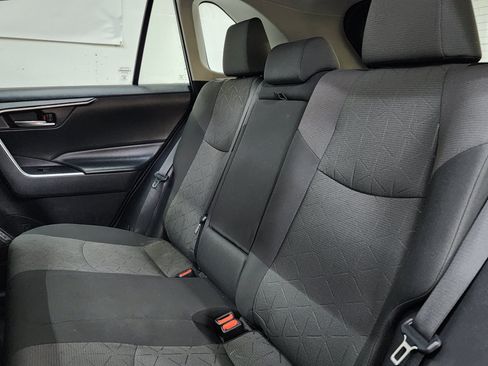 Used 2022 Toyota RAV4 XLE w/ Convenience Package AWD/4WD image 17