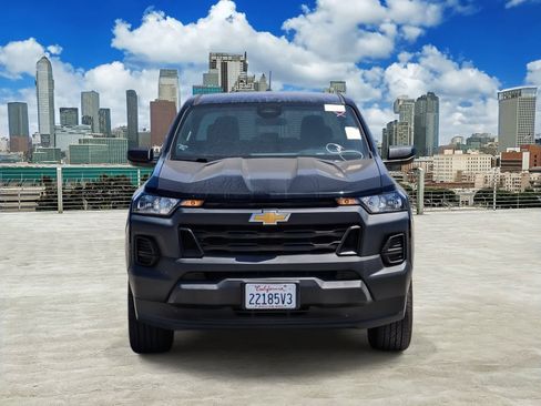 Used 2023 Chevrolet Colorado W/T RWD image 2