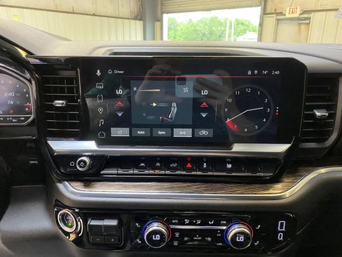 Used 2025 GMC Sierra 1500 Elevation RWD image 39