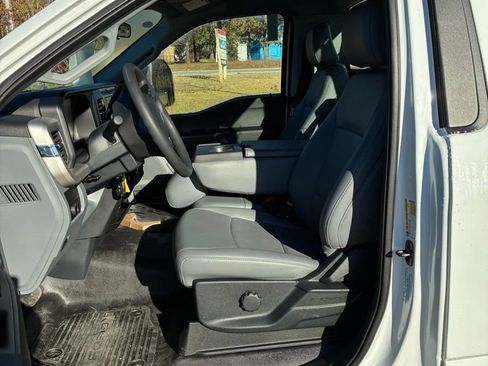 New 2025 Ford F250 XL w/ Camper Package image 6