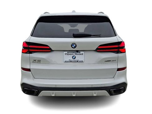 Certified 2024 BMW X5 xDrive40i w/ M Sport Package AWD/4WD image 5