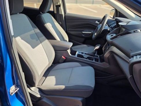 Used 2019 Ford Escape SE image 29