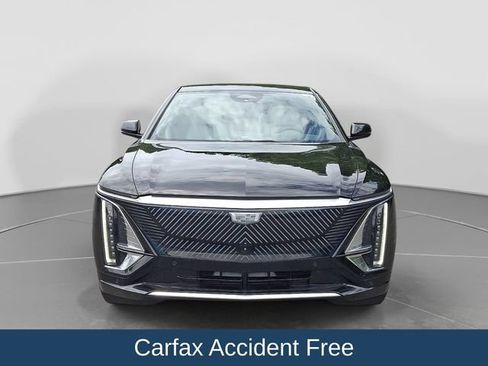 Used 2024 Cadillac Lyriq Luxury AWD/4WD image 2