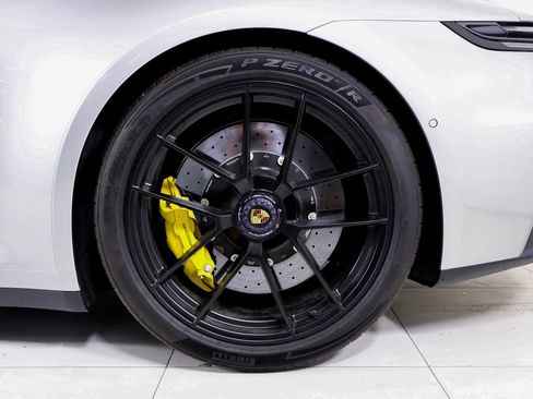 Used 2025 Porsche 911 Carrera GTS RWD image 26