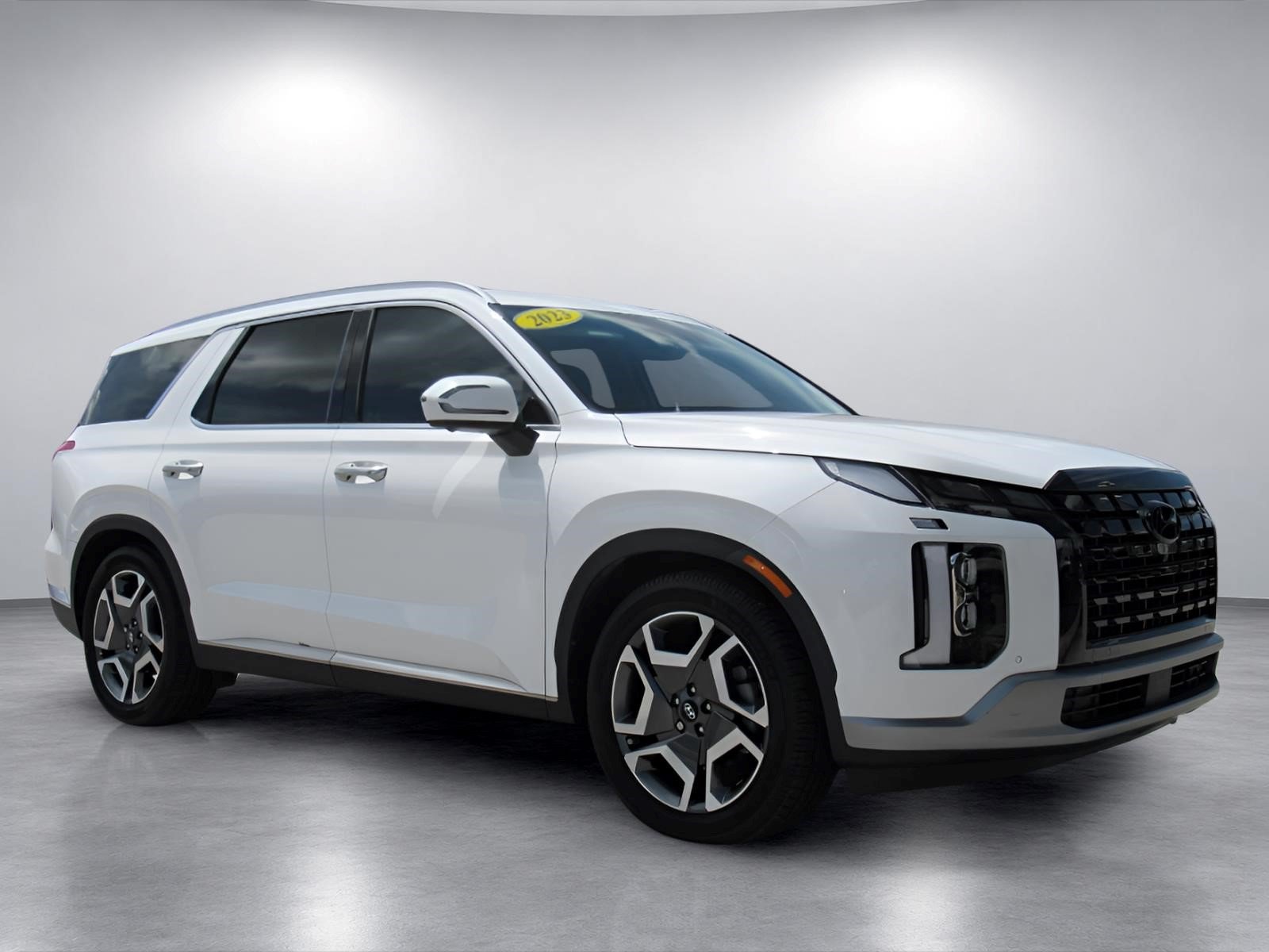 Used 2023 Hyundai Palisade Limited FWD image 1