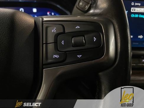 Used 2023 Chevrolet Silverado 1500 LT AWD/4WD image 17