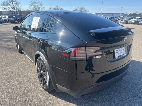 Used 2022 Tesla Model X image 3