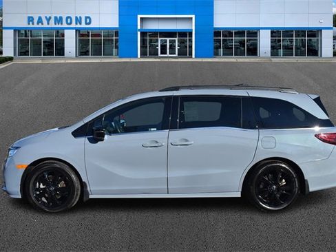 Used 2023 Honda Odyssey Sport image 6