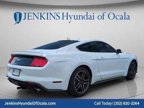 Used 2022 Ford Mustang Premium RWD image 8