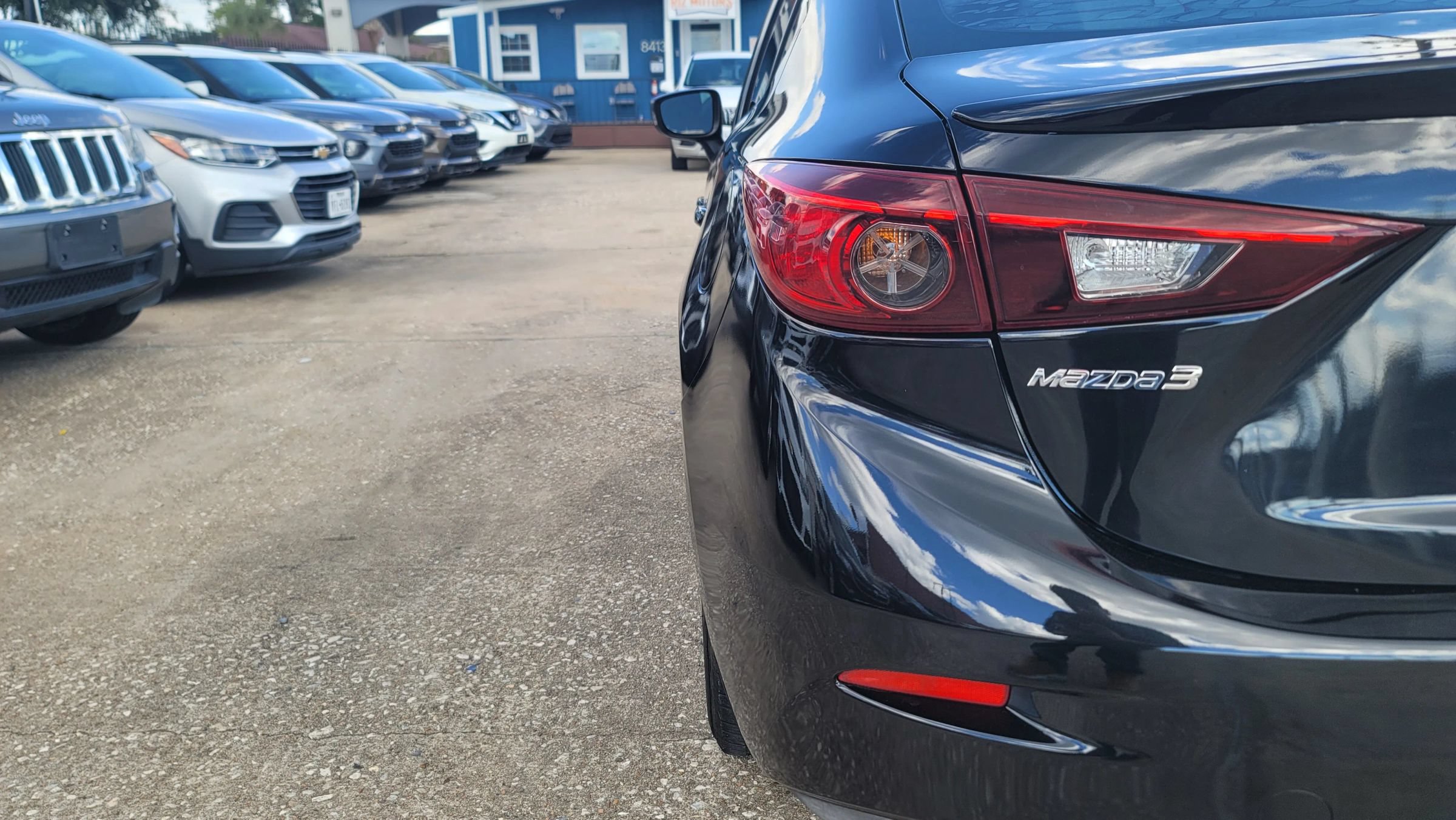 Used 2016 MAZDA MAZDA3 i Touring FWD image 29