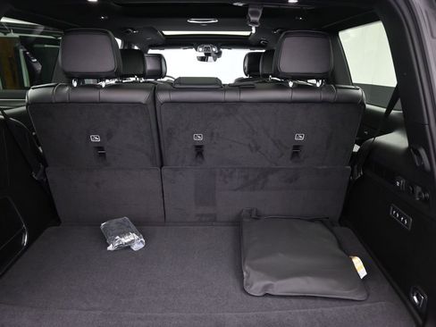 New 2026 Jeep Grand Wagoneer Limited AWD/4WD image 16