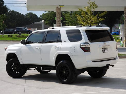 Used 2021 Toyota 4Runner SR5 AWD/4WD image 21