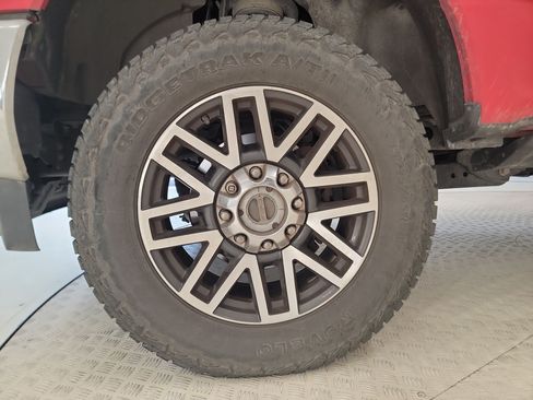 Used 2019 Ford F250 Lariat w/ Lariat Ultimate Package AWD/4WD image 10