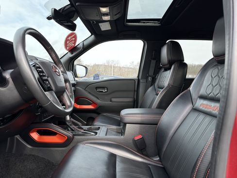 Used 2024 Nissan Frontier PRO-4X w/ Pro Premium Package image 11