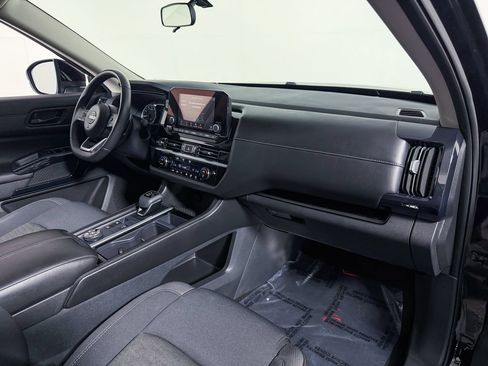 Certified 2024 Nissan Pathfinder SV AWD/4WD image 13