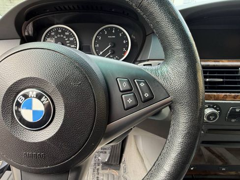 Used 2007 BMW 530xi Sedan AWD/4WD image 38