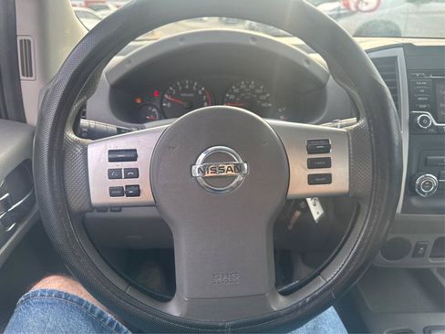 Used 2018 Nissan Frontier S RWD image 14